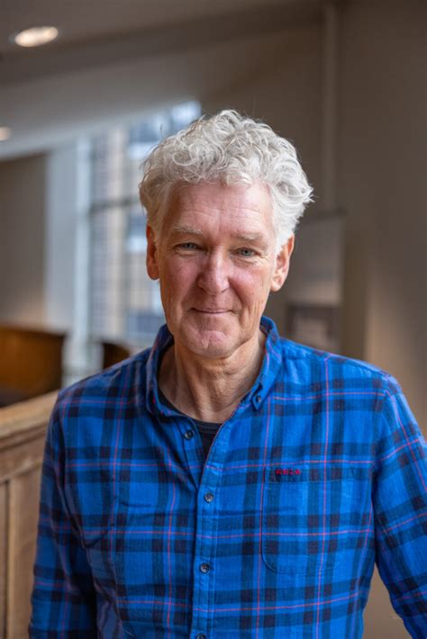 Illustratie van dominees Klaas de Vries en Laurens Odding in gesprek