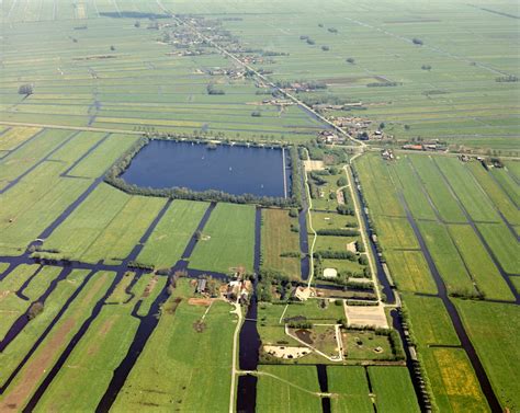 Landschap van het Groene Hart met water en polders