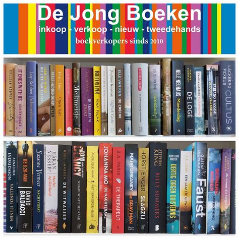 Een selectie van oude, gebonden boeken uit de collectie van de VDGA-bibliotheek.