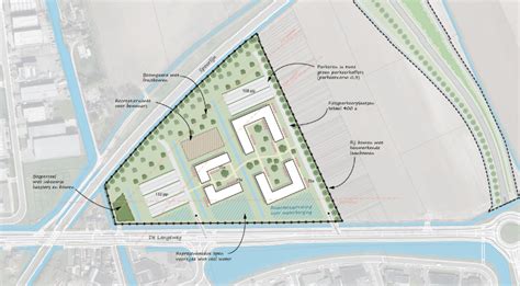 Plattegrond van de Jachin-en-Boazkerk met parkeergelegenheid en fietsenkelder