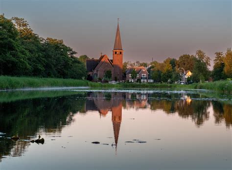 foto van de Protestantse Kerk Ankeveen, nu niet meer in gebruik