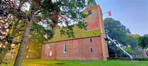 Artistieke impressie van de 13e-eeuwse zaalkerk van Obergum