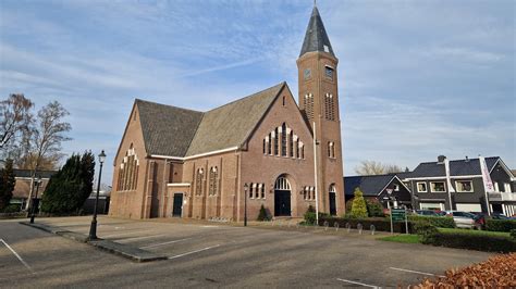 Een foto van de buitenkant van een van de kerken van de Protestantse Gemeente Breda.