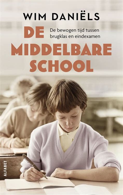 Schema van de examenorganisatie op een middelbare school met de rolverdeling tussen docenten, secties en directie.
