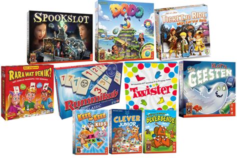 Collage van diverse Bijbelboeken en spellen voor kinderen en tieners.