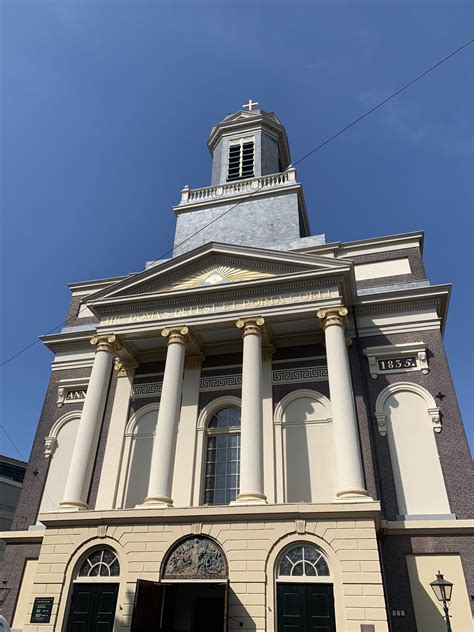 Historisch uitzicht op de locatie van de Hartebrugkerk in Leiden