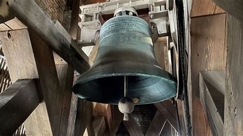 Illustratie van een 17e-eeuwse kerkklok