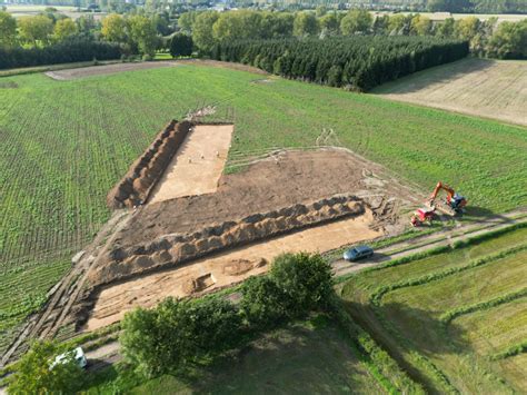 archeologisch onderzoek op de Kerkenakker met vondsten van middeleeuwse kerkresten en graven