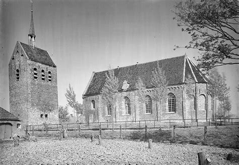 Artistieke impressie van de 13e-eeuwse Hervormde Kerk van Zandeweer