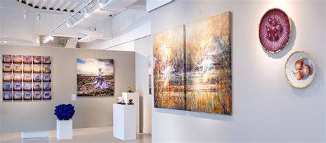 Foto's van kunstwerken uit de expositie 'ROOD'