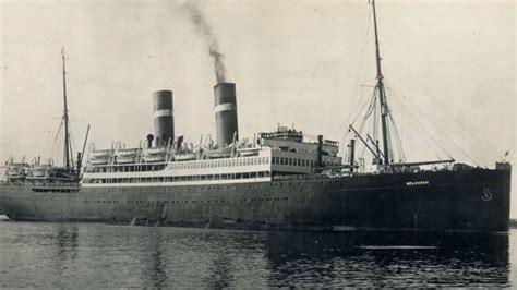Afbeelding van de SS Volendam, het schip waarmee Tinus naar Nederlands-IndiÃ« reisde.