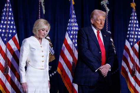 Paula White in gesprek met Donald Trump