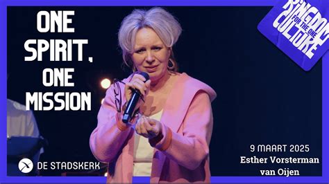 Esther Vorsterman van Oijen die een inspirerende boodschap deelt