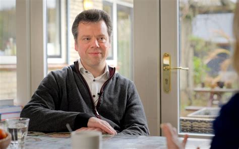 Ds. D.C. de Pater in gesprek met presentatrice Thirza Nieuwenhuis