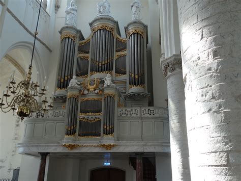 Gedetailleerde schematische weergave van het Van Dam-orgel in de Hervormde Kerk van Tholen