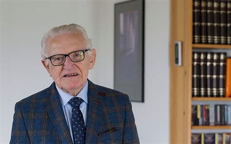 Portretfoto van Prof. dr. J. Douma