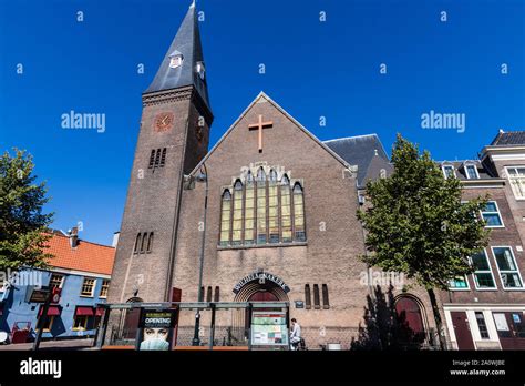Historische foto van de Wilhelminakerk in Haarlem