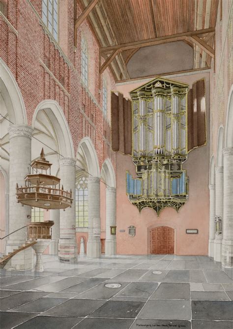 Interieur van de Laurentiuskerk met preekstoel en orgel
