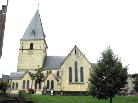 Historische reconstructie van de kerk van Zutendaal in de gotische periode.