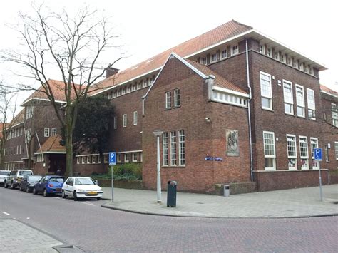 Artistieke impressie van het historische gebouw van het Hervormd Lyceum Zuid aan de Brahmsstraat