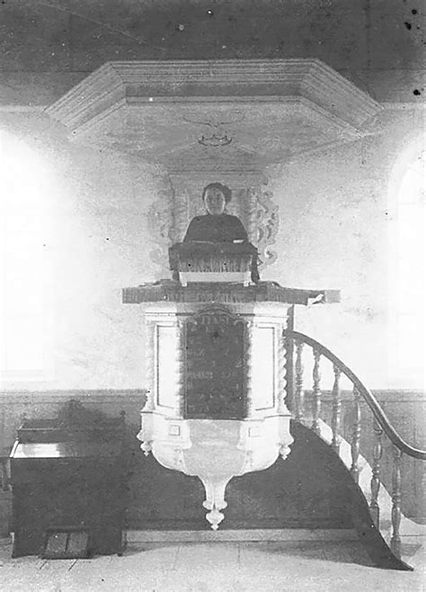 Anne Zernike bij haar bevestiging in de doopsgezinde kerk, 5 november 1911