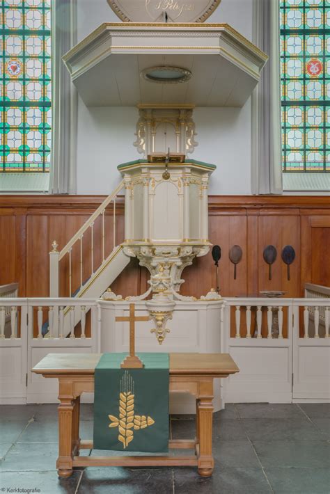 Gevel van de Lutherse kerk in Utrecht in Lodewijk XIV-stijl