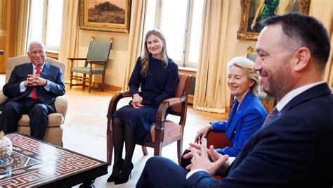 Foto van de Bijlmer Hammam, die de transformatie van een gevangenisruimte naar een culturele en sociale ontmoetingsplek toont.