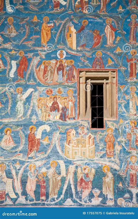 detail van muurschildering 'Boom van Jesse' in de kerk