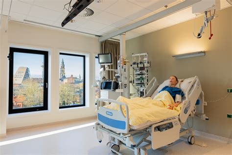 medische apparatuur op een ziekenhuiskamer