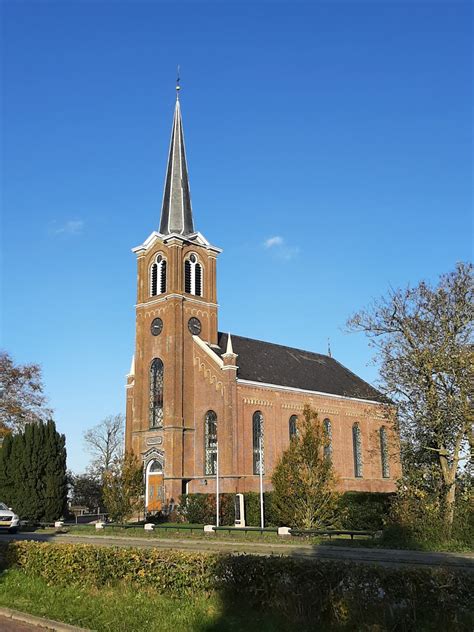 Foto van de Dolerende kerk aan de Jeltewei 150 te Hommerts.