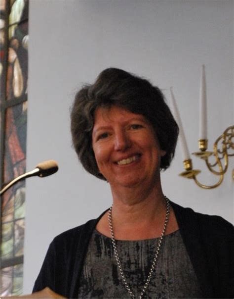 Foto van Ds. Tjitske Hiemstra tijdens een afscheidsdienst