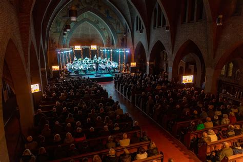 Foto van een interactieve muziekavond (ONE80) in de kerk