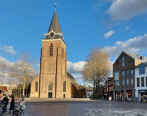 Foto van de Petruskerk Woerden