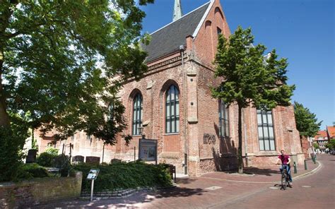 Grote Kerk in Emden met het 'Scheepken Christi'