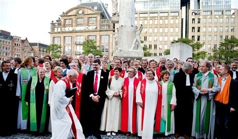 Archieffoto van een kerkelijke bijeenkomst in Amsterdam