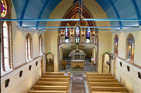 Interieur van een kerk op Ameland.