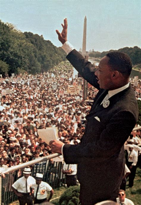 Archiefbeeld van de March on Washington met Martin Luther King Jr. die zijn 'I have a dream' toespraak houdt.