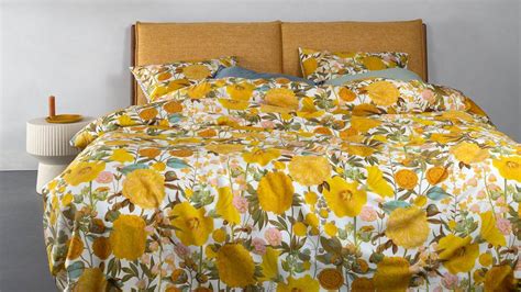 Een overzicht van verschillende Essenza dekbedovertrekken met diverse prints en kleuren