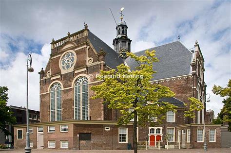 Foto van de Noorderkerk met karakteristieke hoge puntgevels