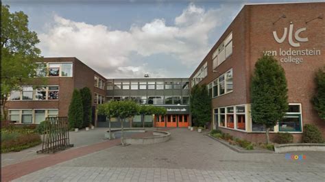 Foto van het gebouw van het Van Lodenstein College in Hoevelaken