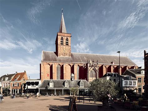 foto van de Sint Joriskerk in Bredevoort