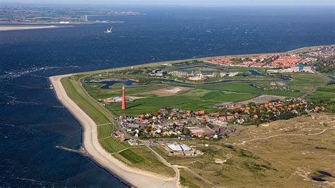 Foto van de gemeentebuilding van een baptistengemeente in Den Helder