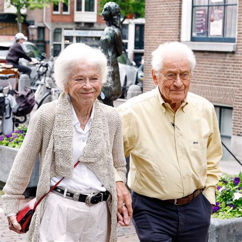 Foto van ds. Hans de Jong en zijn echtgenote Feikje